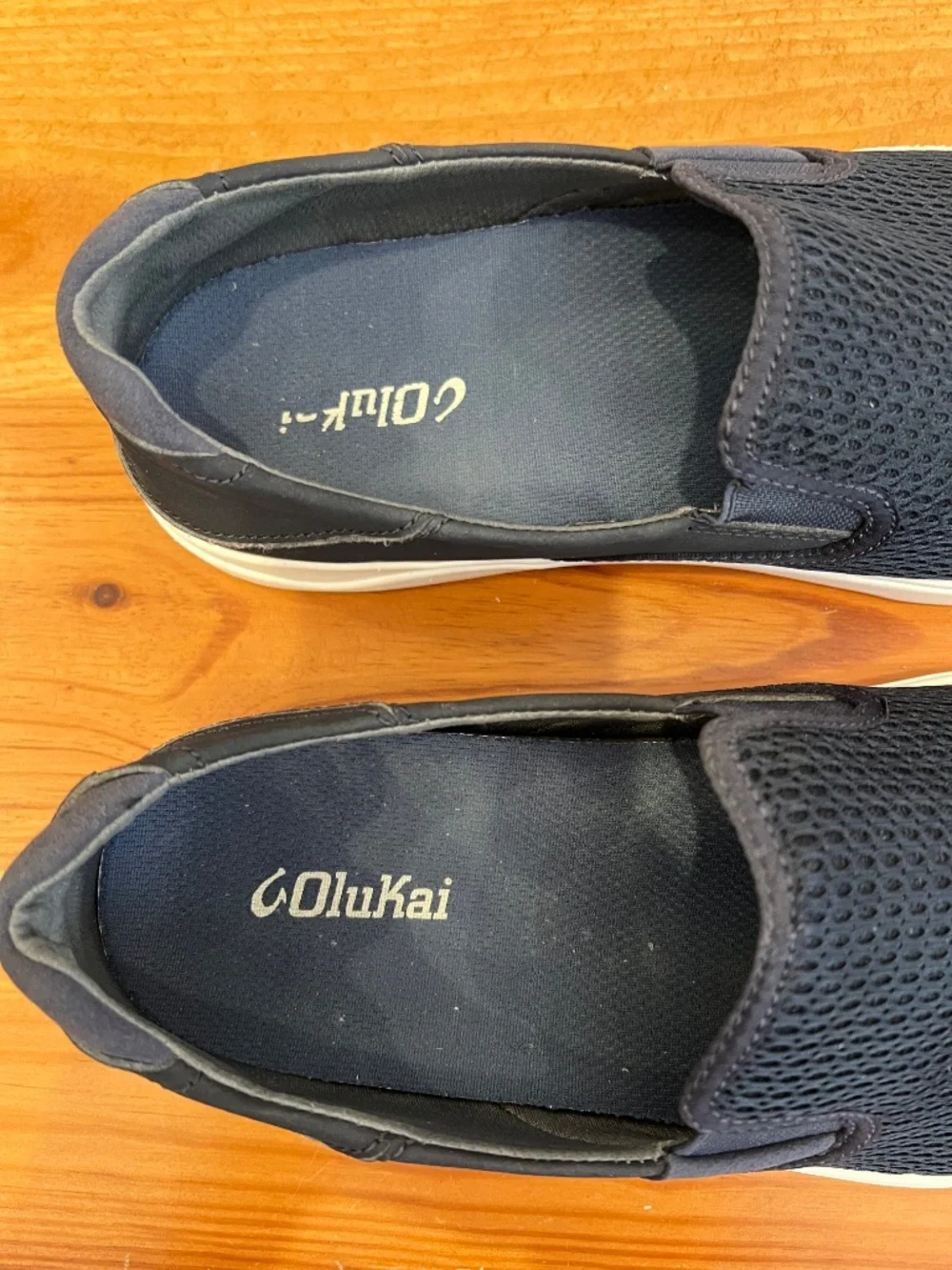 OluKai Lae'ahi Shoes Mens Size 11 Navy Blue Mesh Slip On Casual Comfort Sneakers